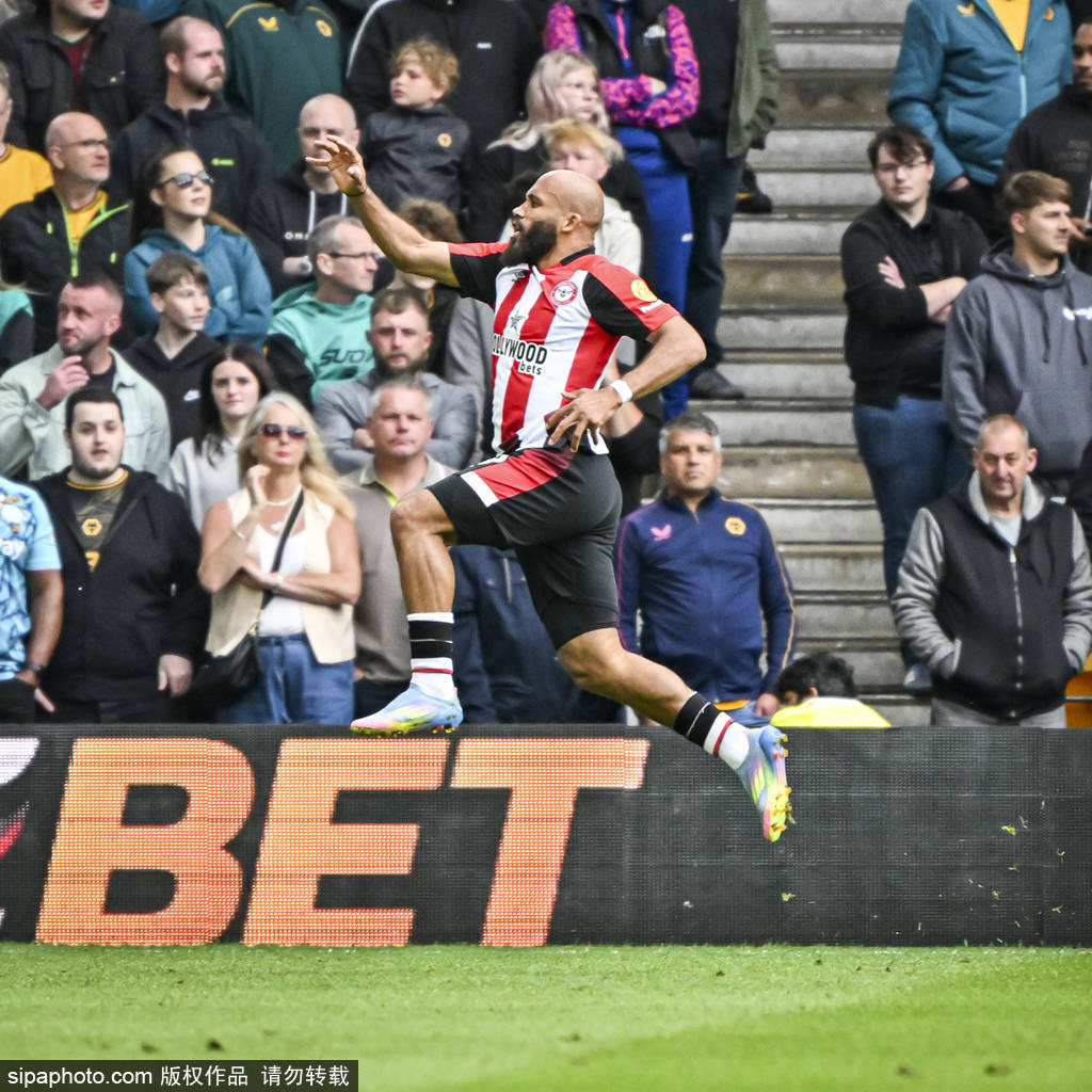 曼联转会窗口再起波澜！6000万先生奥利·沃特金斯会是最后拼图吗？